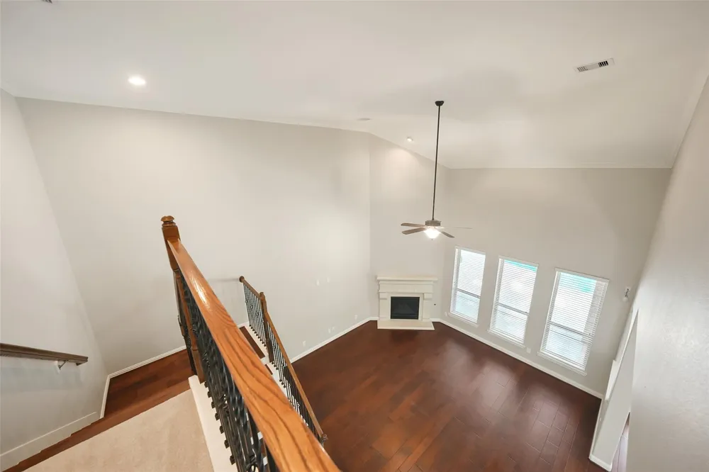 107 Jordans Place Montgomery, TX 77316