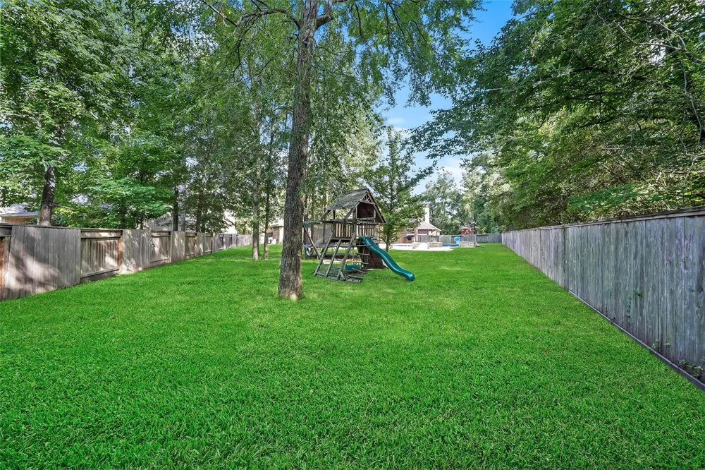 107 Jordans Place Montgomery, TX 77316