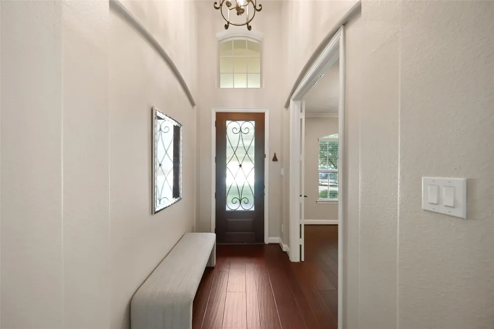 107 Jordans Place Montgomery, TX 77316