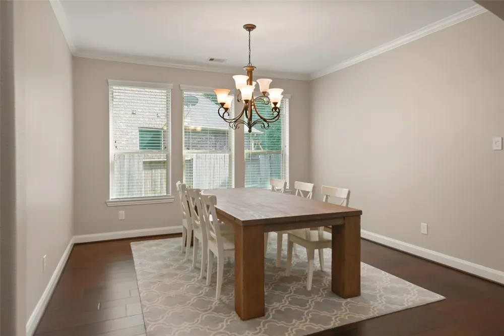 107 Jordans Place Montgomery, TX 77316