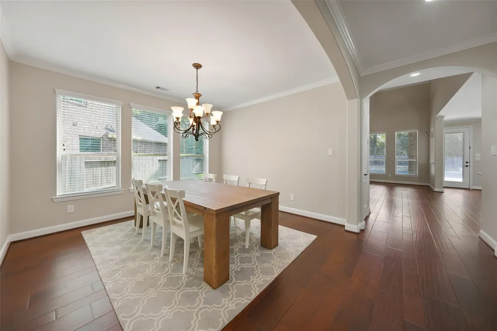 107 Jordans Place Montgomery, TX 77316