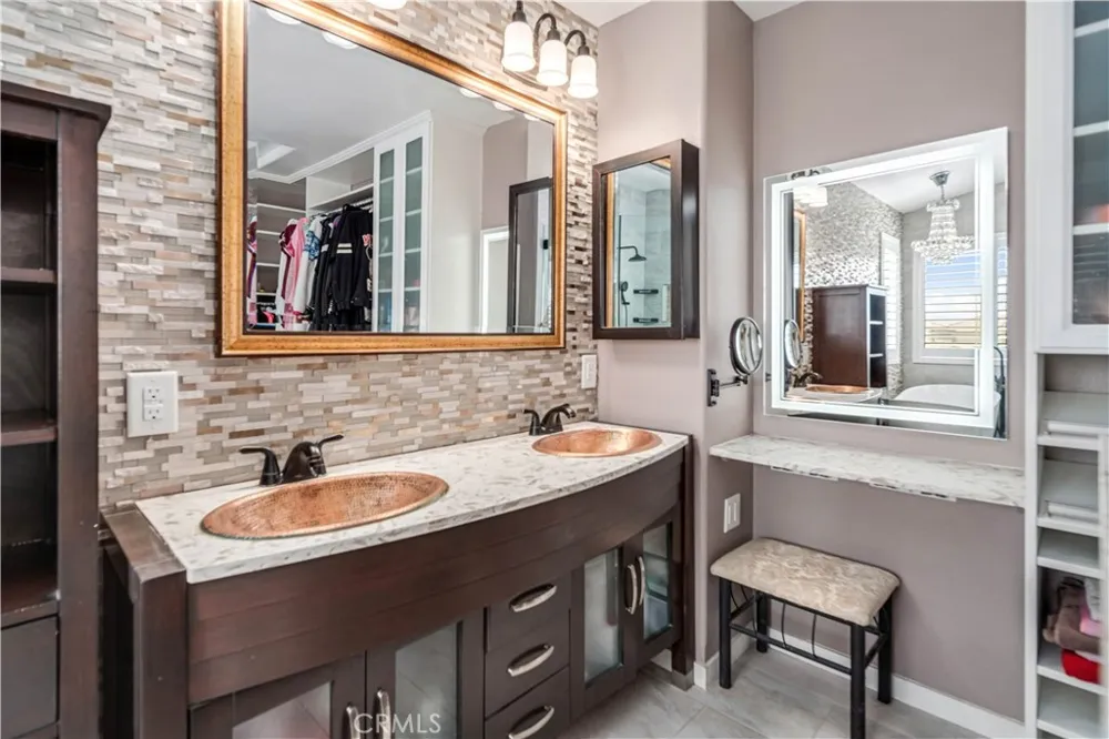 27648 Elk Ridge Castaic, CA 91384