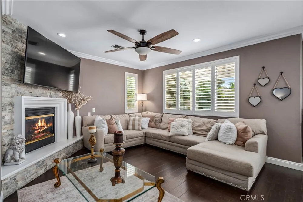 27648 Elk Ridge Castaic, CA 91384