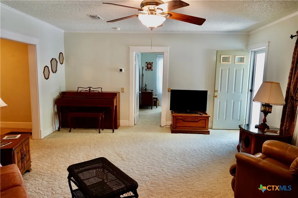 1108 Reilley Goldthwaite, TX 76844