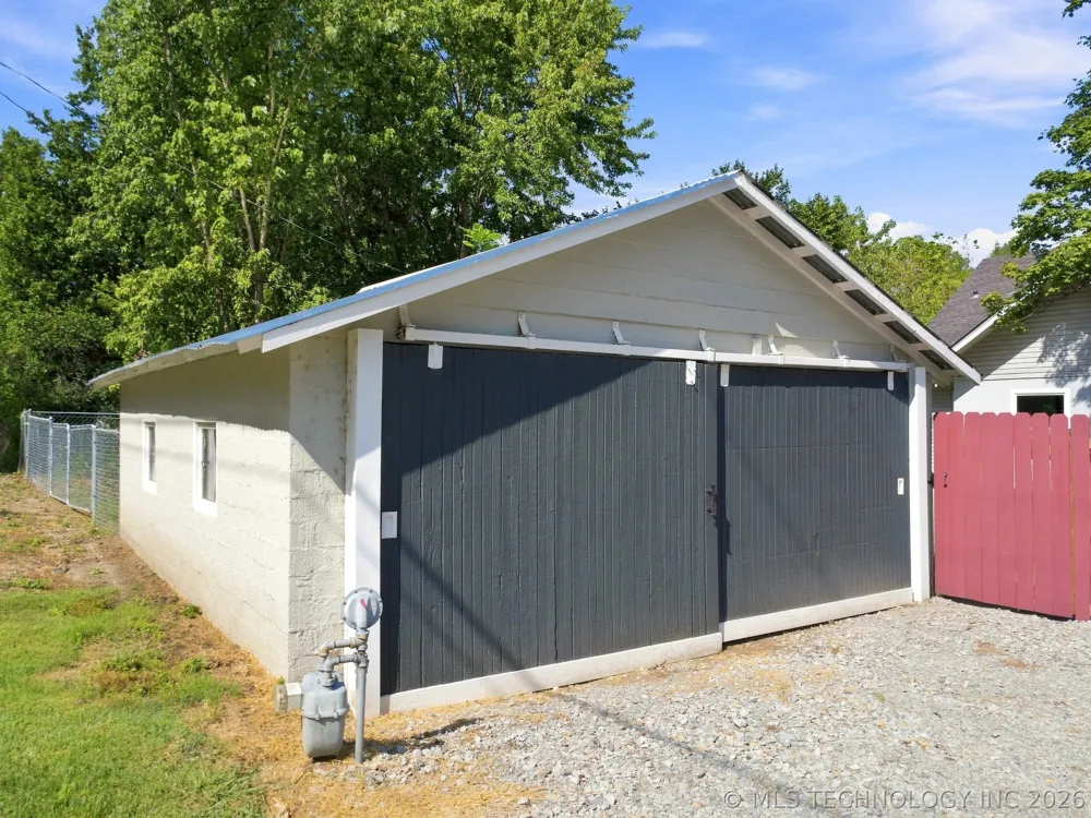 500 C AVENUE Cleveland, OK 74020