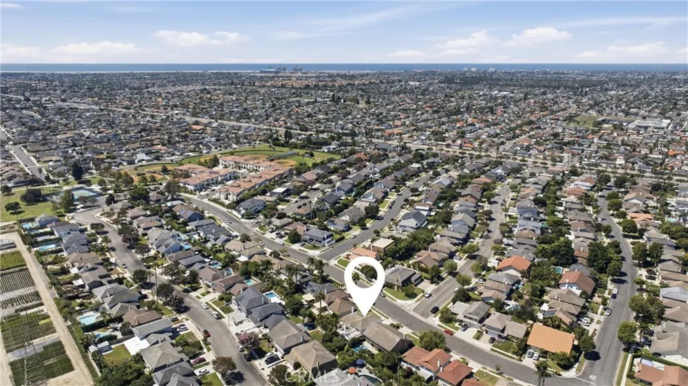 20302 Craimer Lane Huntington Beach, CA 92646