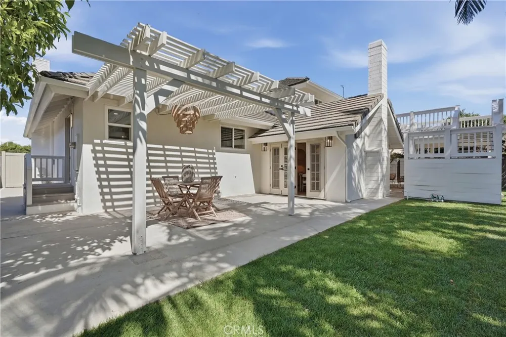 20302 Craimer Lane Huntington Beach, CA 92646