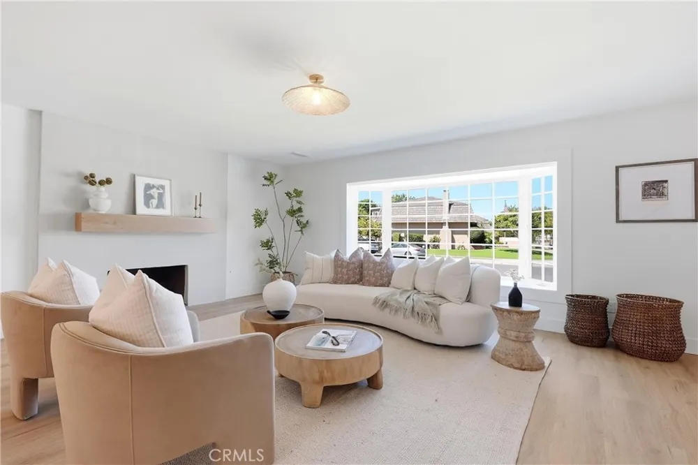20302 Craimer Lane Huntington Beach, CA 92646