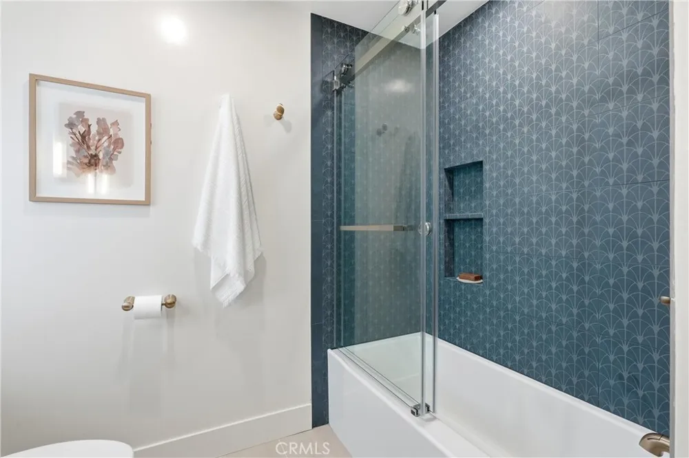 20302 Craimer Lane Huntington Beach, CA 92646