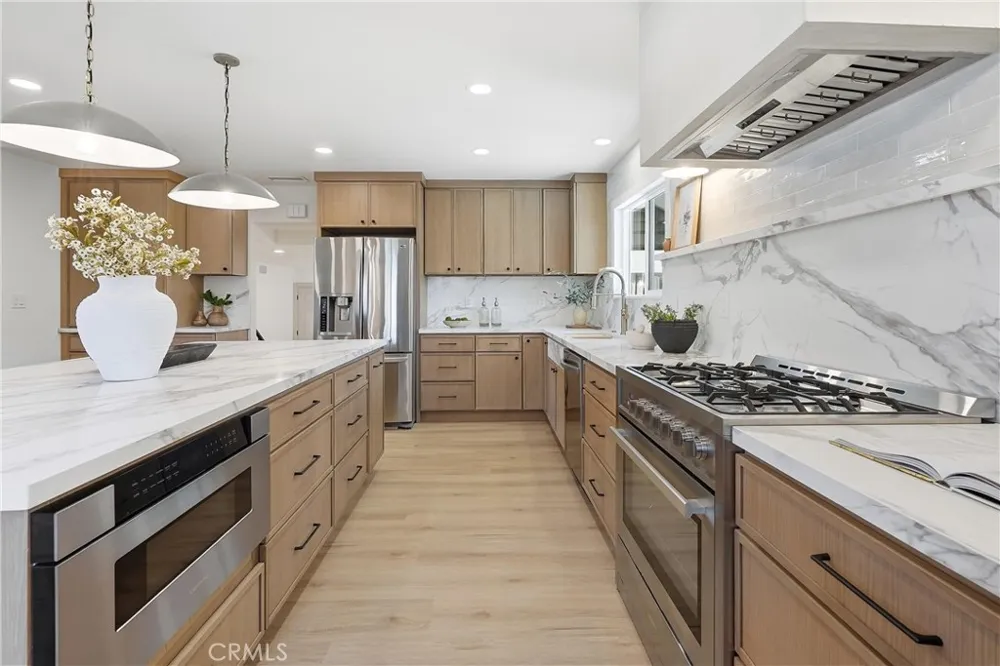 20302 Craimer Lane Huntington Beach, CA 92646