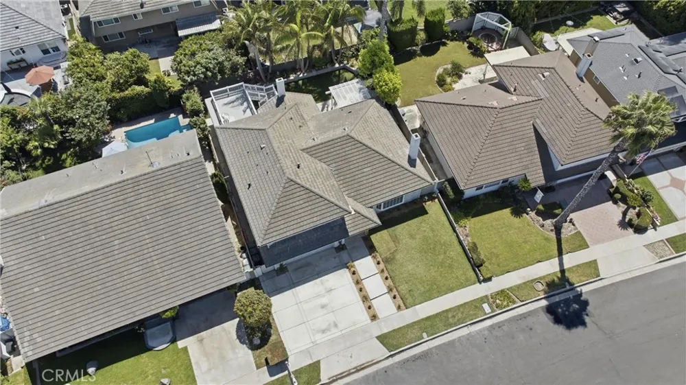 20302 Craimer Lane Huntington Beach, CA 92646