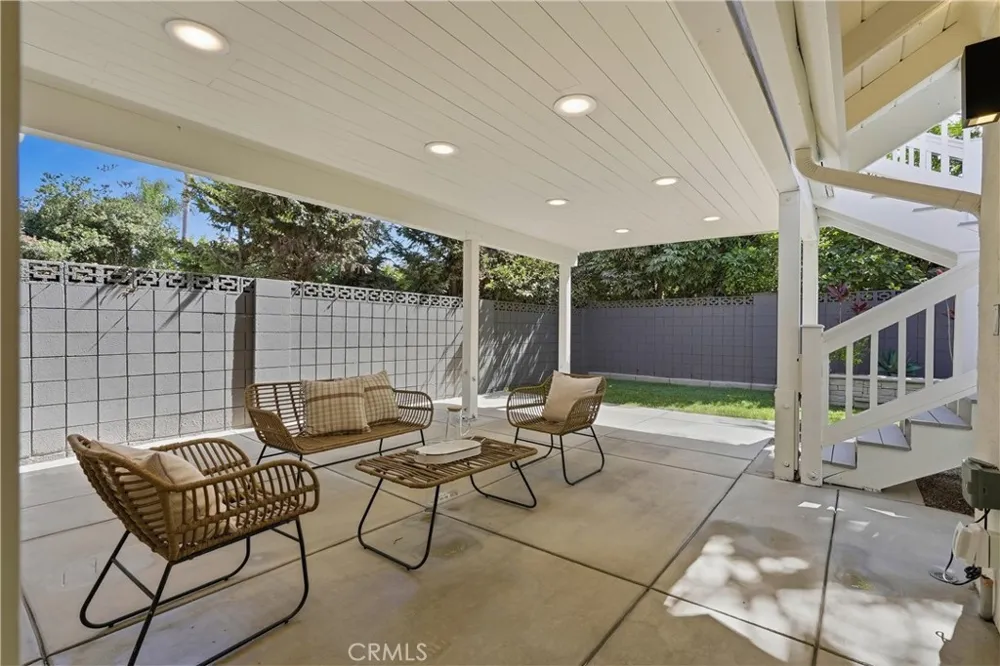 20302 Craimer Lane Huntington Beach, CA 92646
