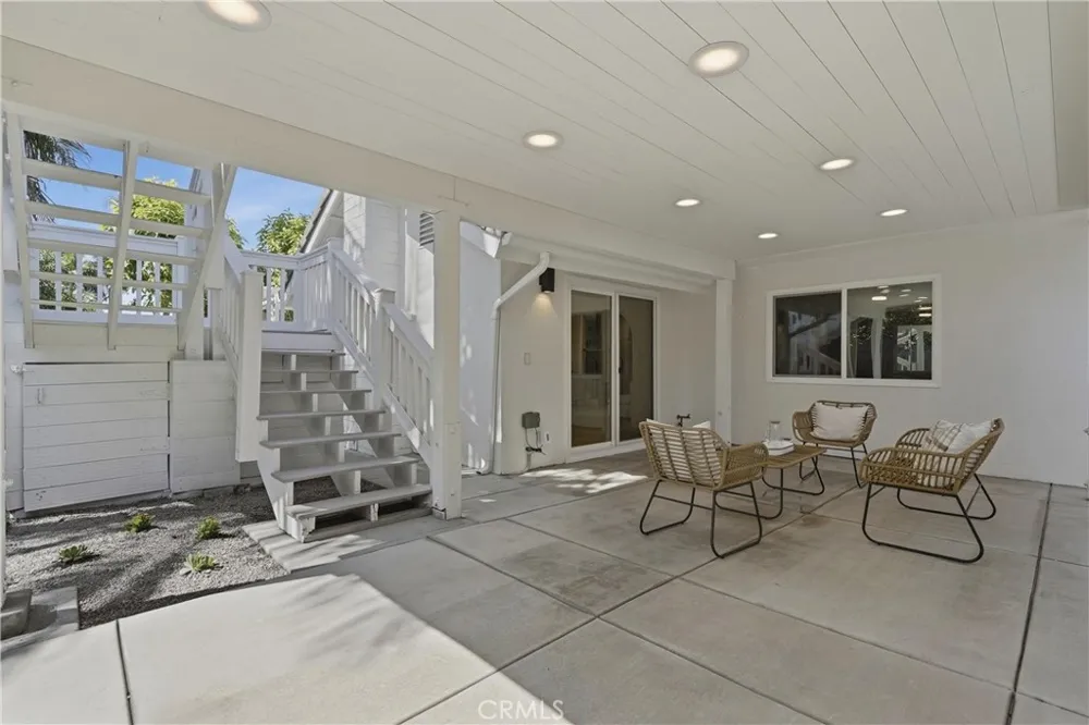 20302 Craimer Lane Huntington Beach, CA 92646