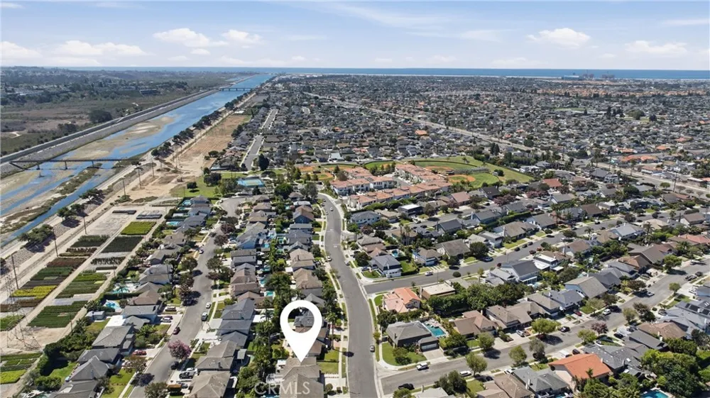 20302 Craimer Lane Huntington Beach, CA 92646