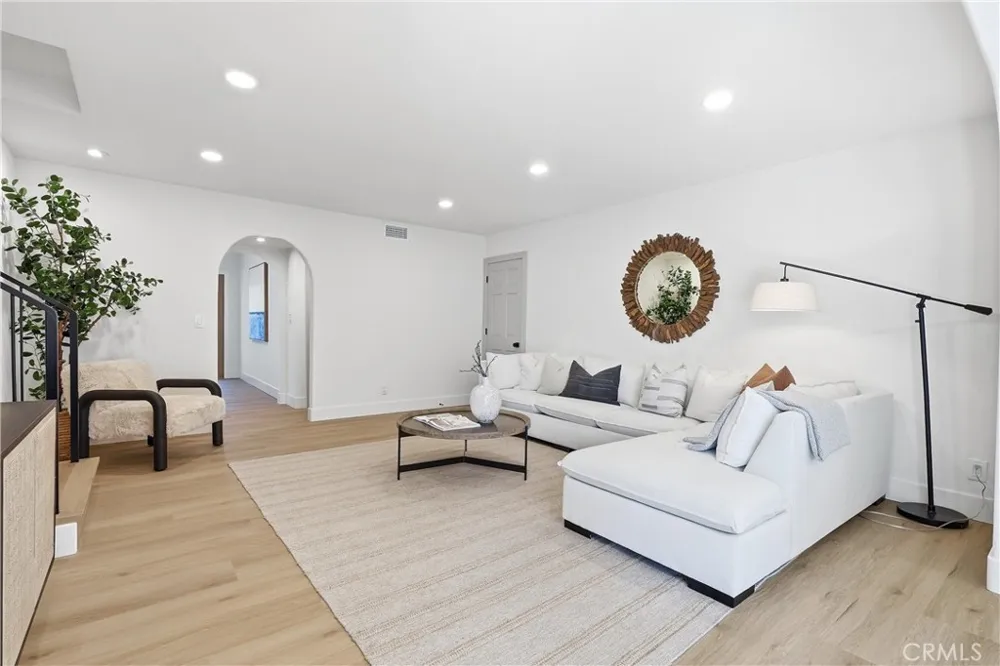 20302 Craimer Lane Huntington Beach, CA 92646