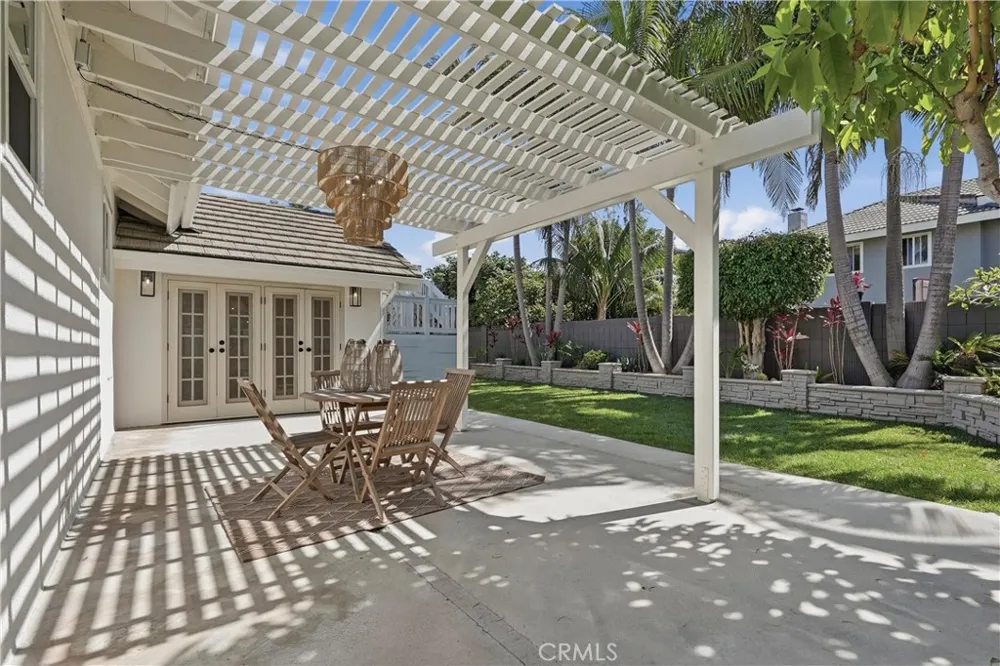 20302 Craimer Lane Huntington Beach, CA 92646