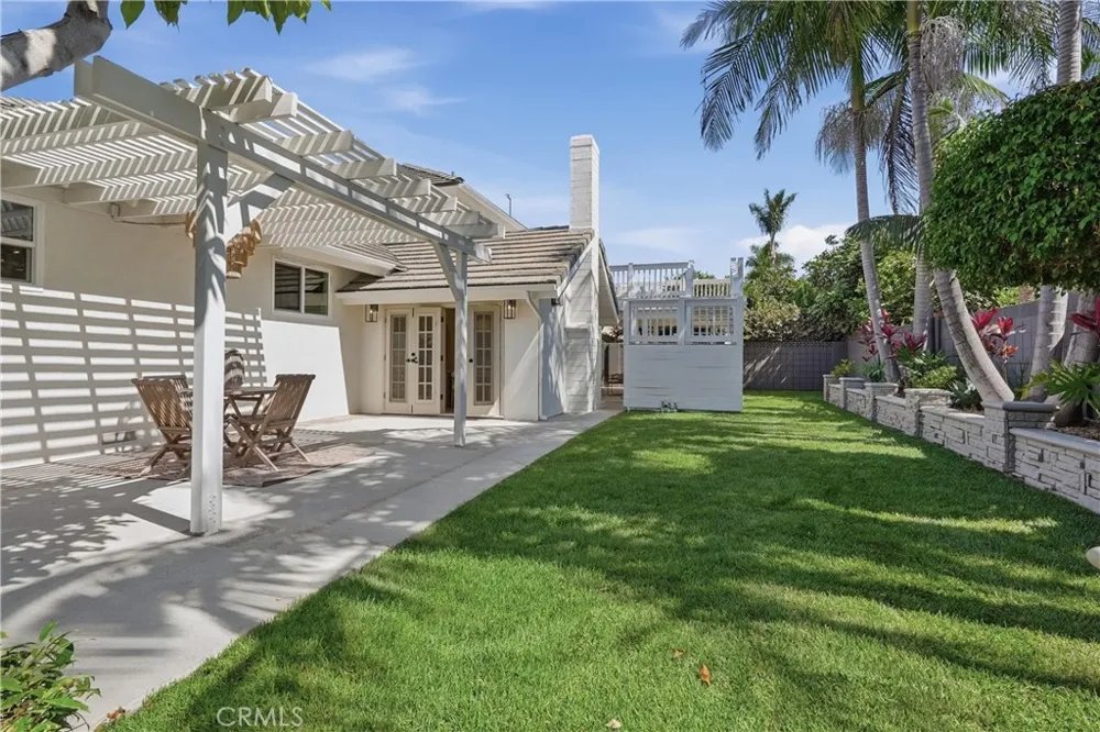20302 Craimer Lane Huntington Beach, CA 92646