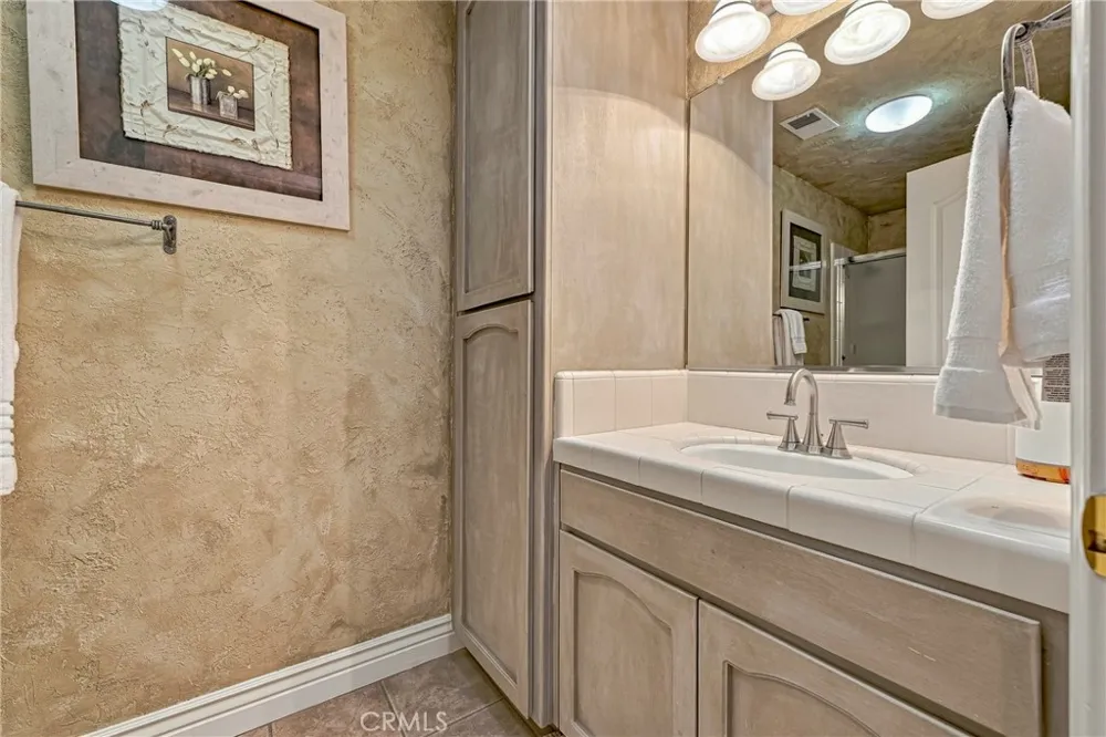 1060 Stratford Avenue Atwater, CA 95301