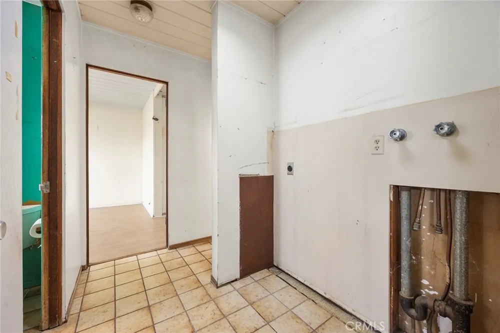 636 S Woodland Orange, CA 92869