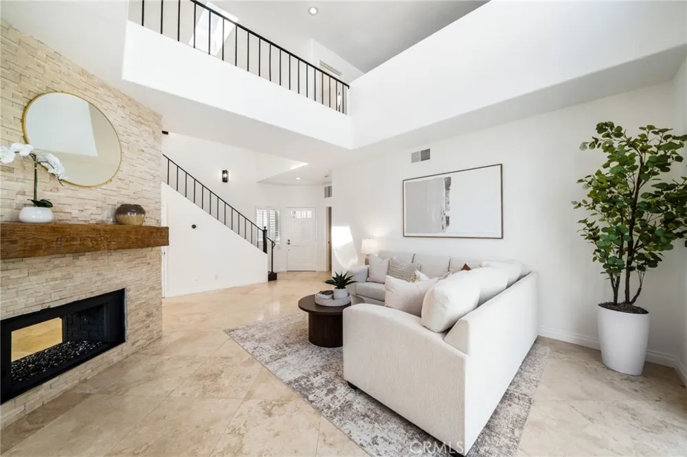 84 Hawaii Drive Aliso Viejo, CA 92656
