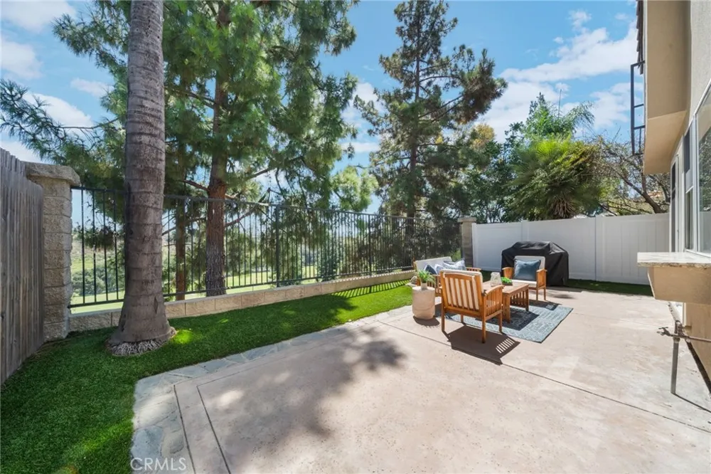 84 Hawaii Drive Aliso Viejo, CA 92656