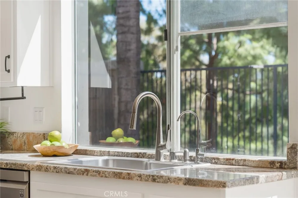 84 Hawaii Drive Aliso Viejo, CA 92656