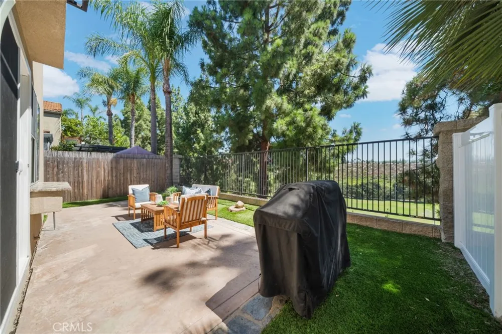84 Hawaii Drive Aliso Viejo, CA 92656