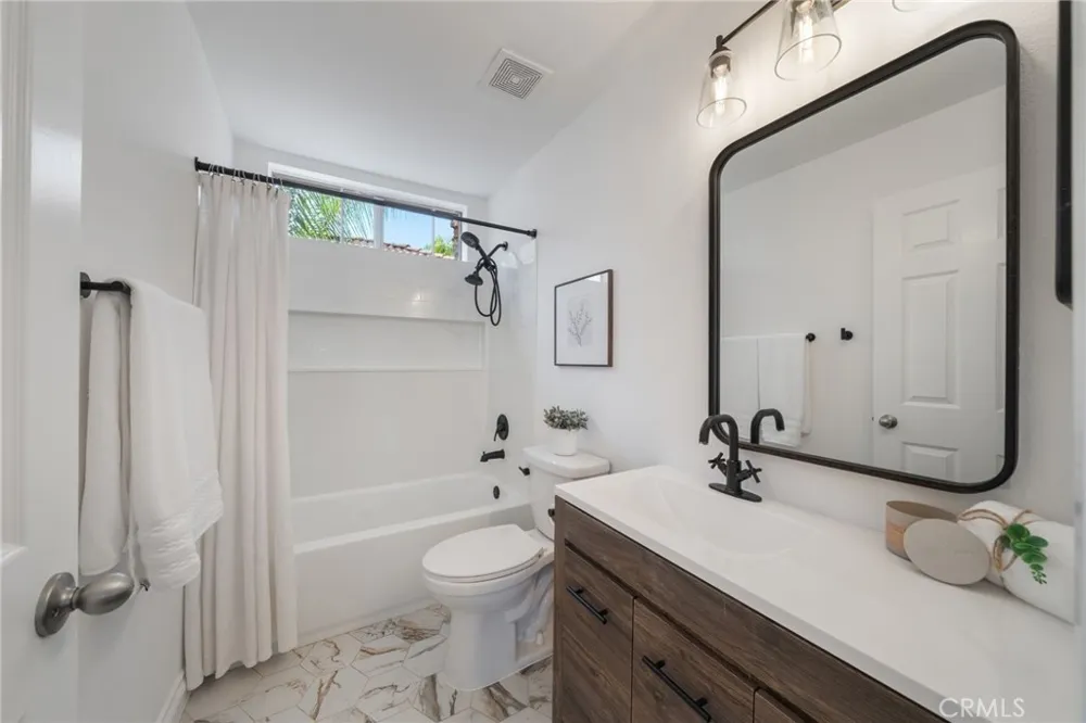 84 Hawaii Drive Aliso Viejo, CA 92656