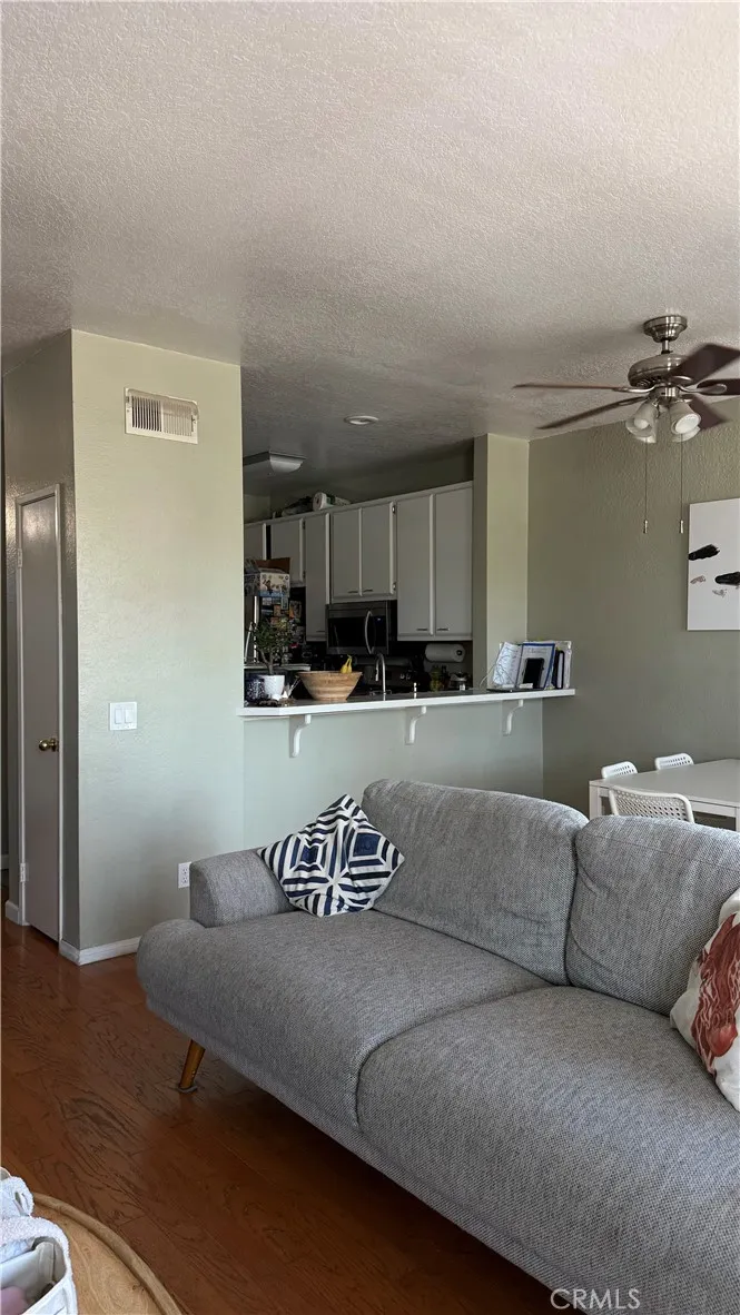 6131 Calle Mariselda #104 San Diego, CA 92124