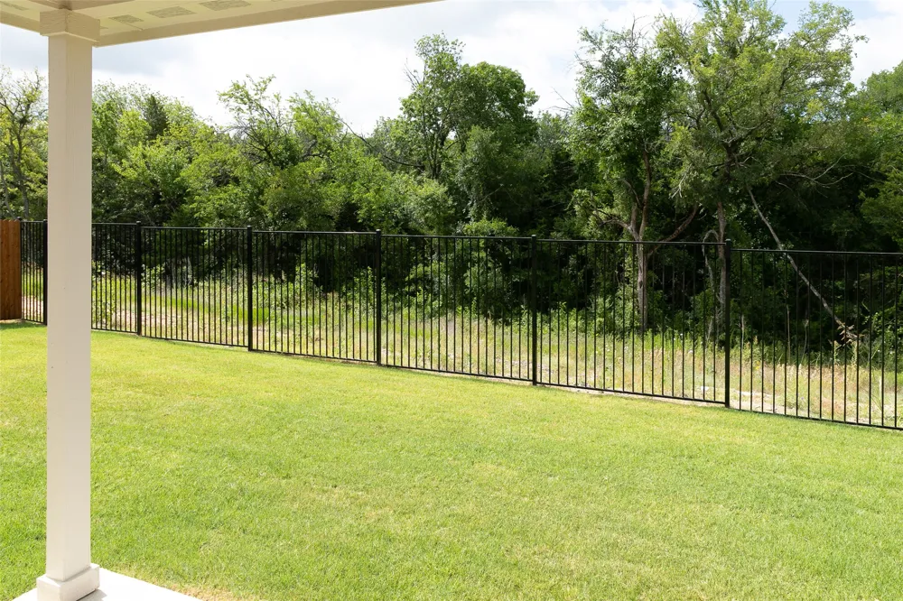 210 Lindenwood Avenue Melissa, TX 75454