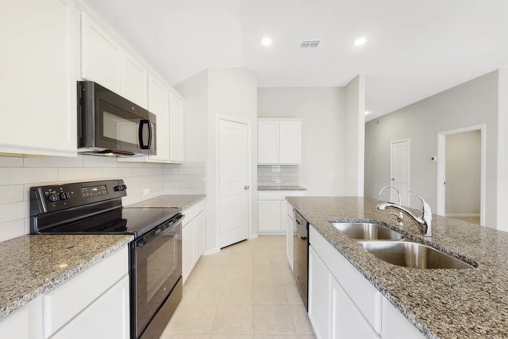 210 Lindenwood Avenue Melissa, TX 75454