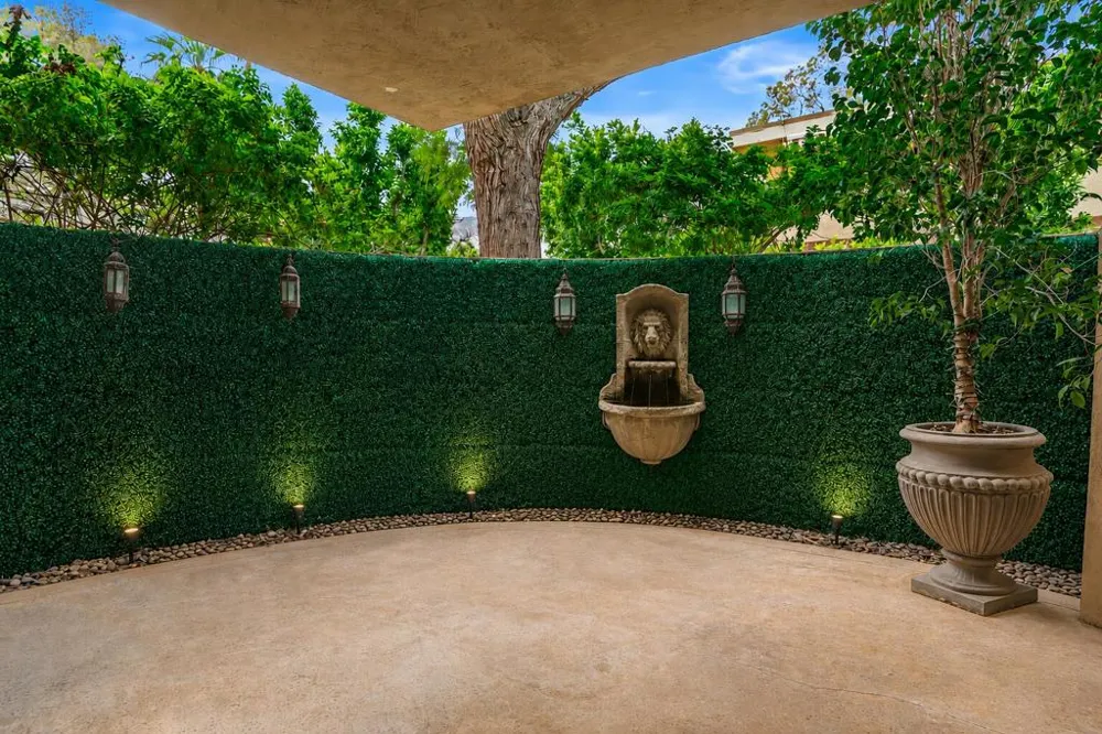 2501 Indian Canyon Drive #603 Palm Springs, CA 92262