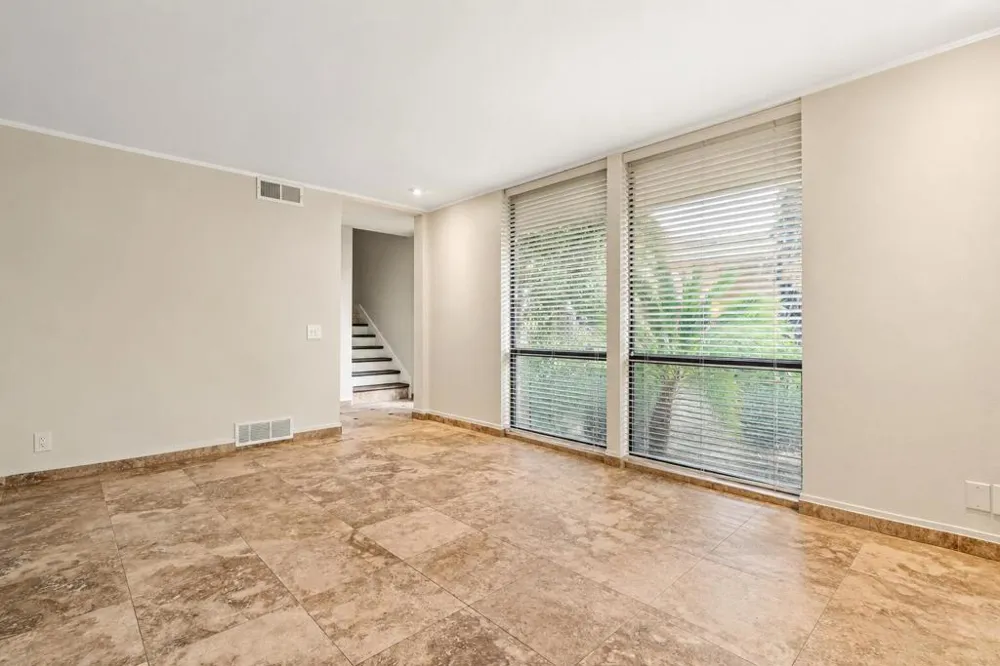 2501 Indian Canyon Drive #603 Palm Springs, CA 92262