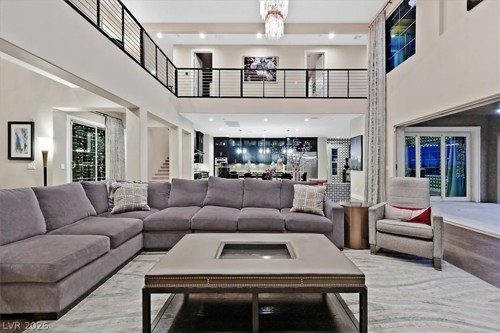 24 OLYMPIA RIDGE DRIVE Las Vegas, NV 89141
