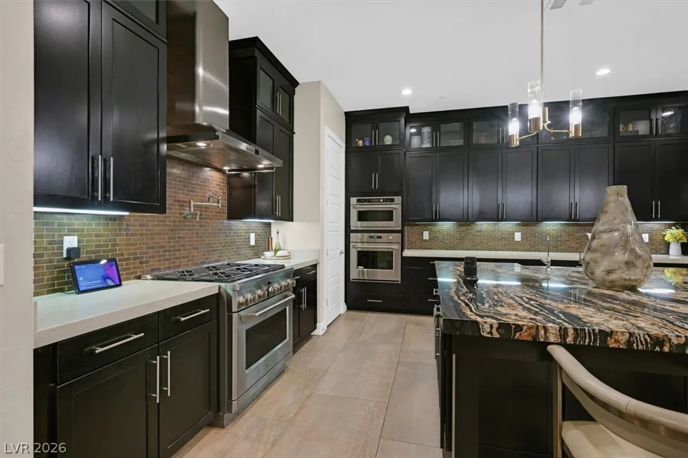 24 OLYMPIA RIDGE DRIVE Las Vegas, NV 89141