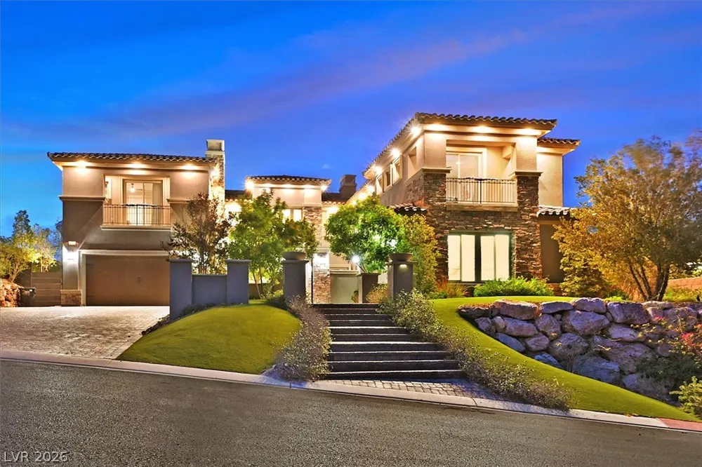 24 OLYMPIA RIDGE DRIVE Las Vegas, NV 89141