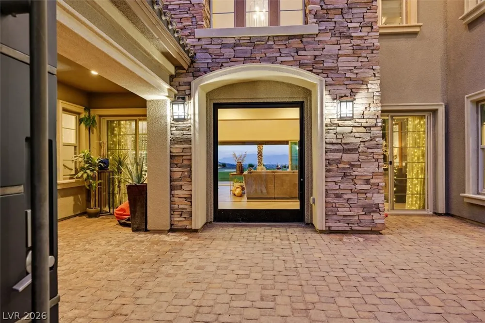 24 OLYMPIA RIDGE DRIVE Las Vegas, NV 89141
