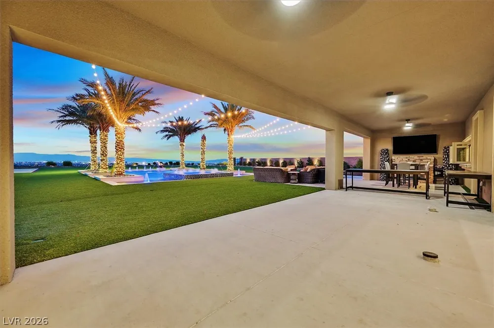 24 OLYMPIA RIDGE DRIVE Las Vegas, NV 89141