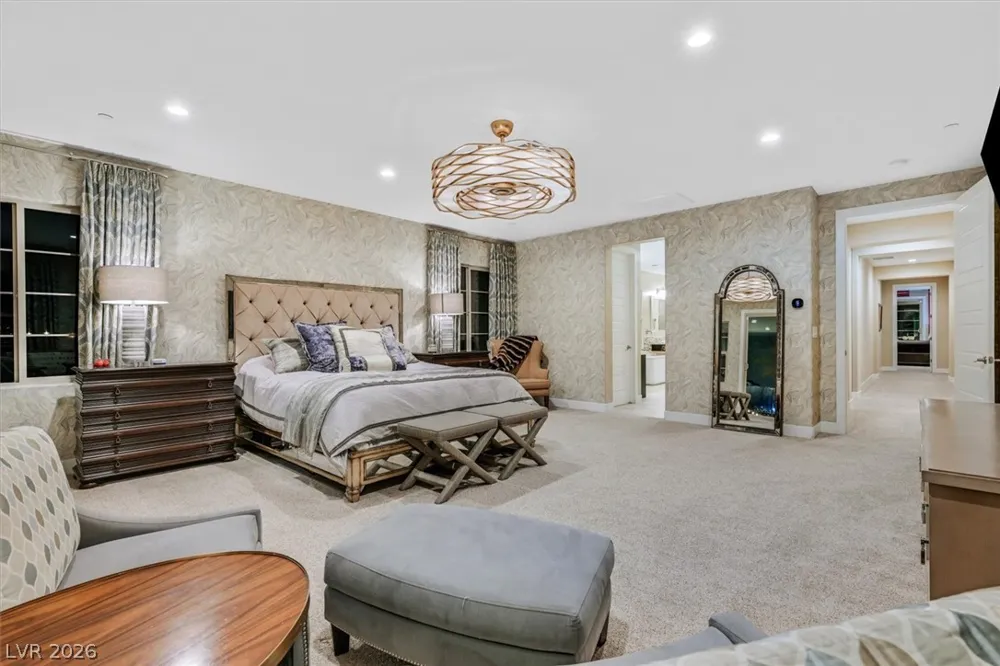 24 OLYMPIA RIDGE DRIVE Las Vegas, NV 89141