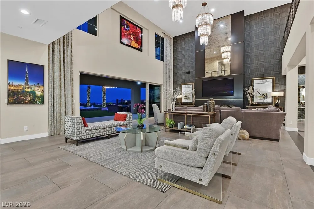 24 OLYMPIA RIDGE DRIVE Las Vegas, NV 89141