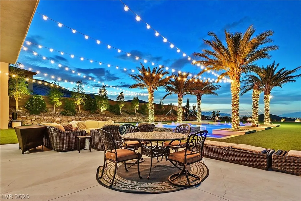 24 OLYMPIA RIDGE DRIVE Las Vegas, NV 89141