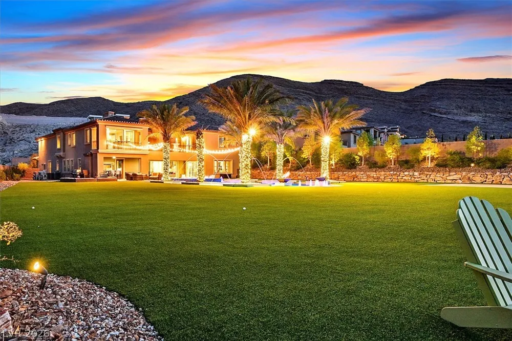 24 OLYMPIA RIDGE DRIVE Las Vegas, NV 89141