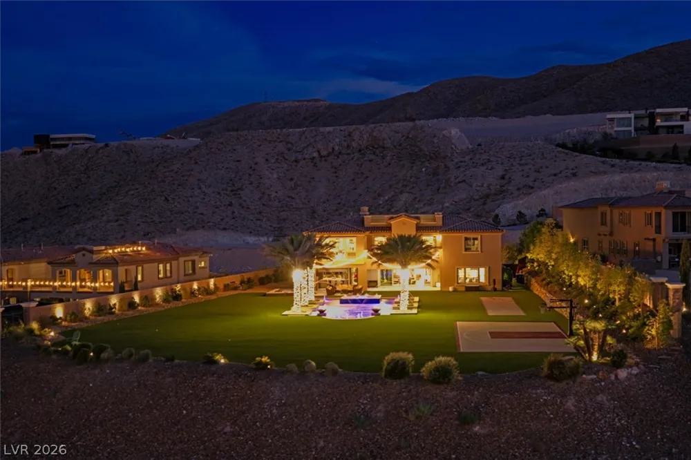 24 OLYMPIA RIDGE DRIVE Las Vegas, NV 89141