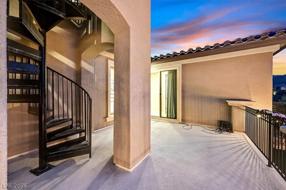 24 OLYMPIA RIDGE DRIVE Las Vegas, NV 89141