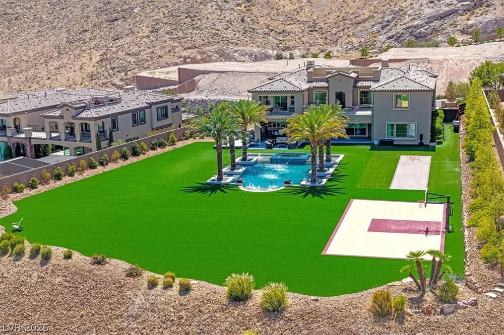 24 OLYMPIA RIDGE DRIVE Las Vegas, NV 89141