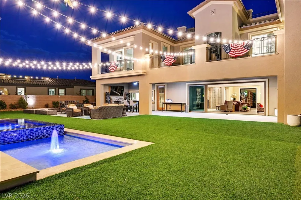 24 OLYMPIA RIDGE DRIVE Las Vegas, NV 89141
