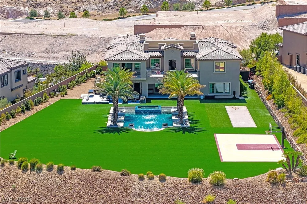 24 OLYMPIA RIDGE DRIVE Las Vegas, NV 89141