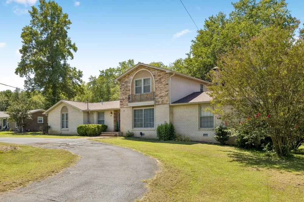 130 Glenn Hill Dr Hendersonville, TN 37075