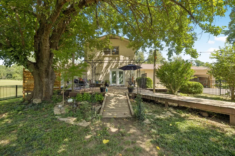 130 Glenn Hill Dr Hendersonville, TN 37075
