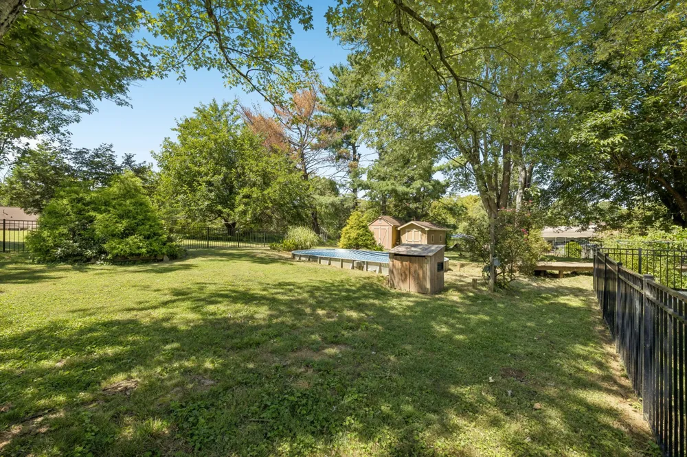 130 Glenn Hill Dr Hendersonville, TN 37075
